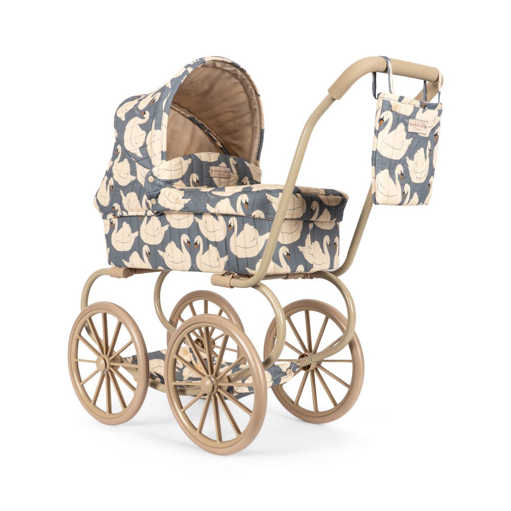 Konges Slojd – Minnie Doll Pram – Swan — Klein Studio